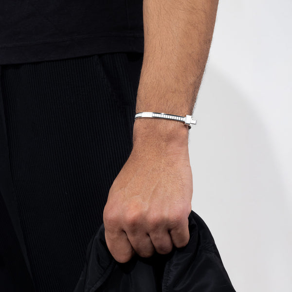 Bind Me Smooth Silver Bracelet